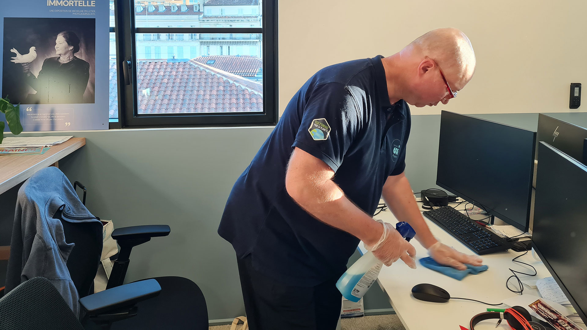 Nettoyage surfaces tertiaire