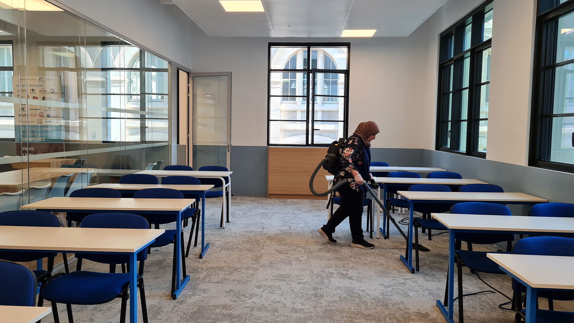 Aspiration moquettes école