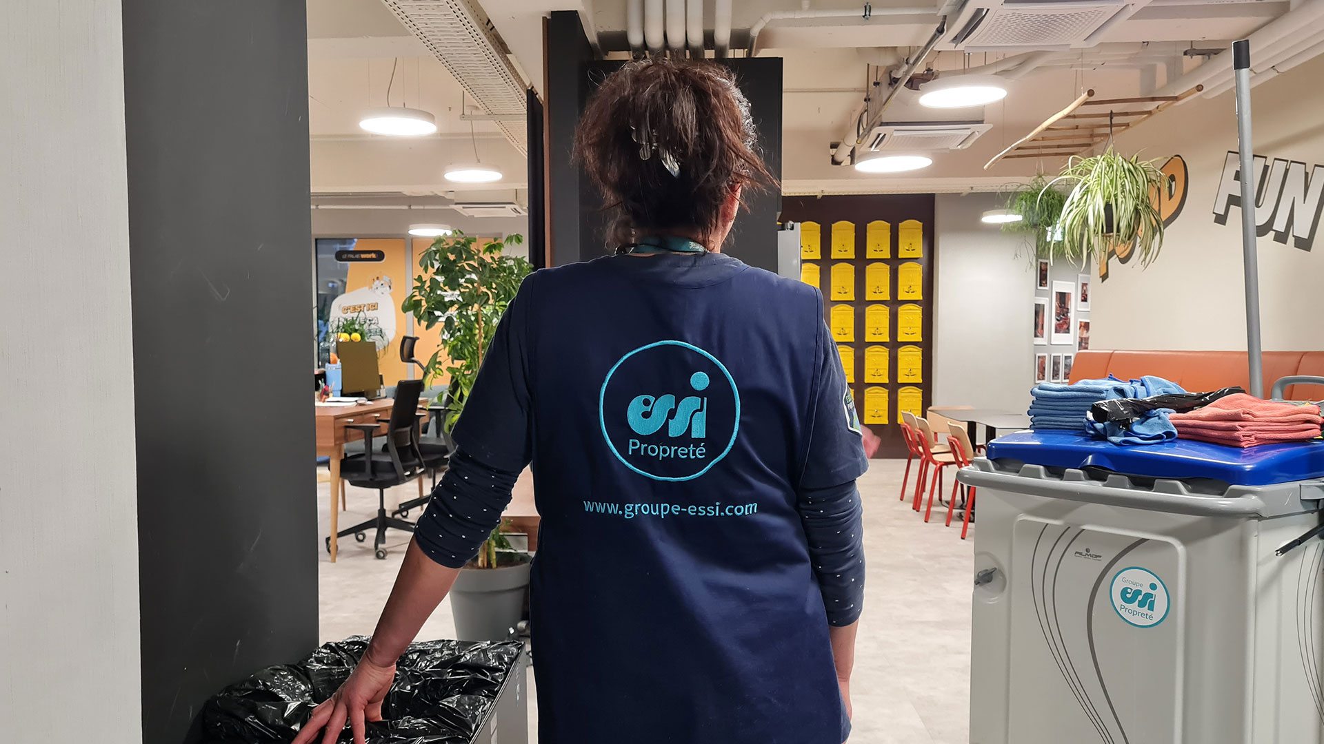 interview agent propreté loisirs coworking food court