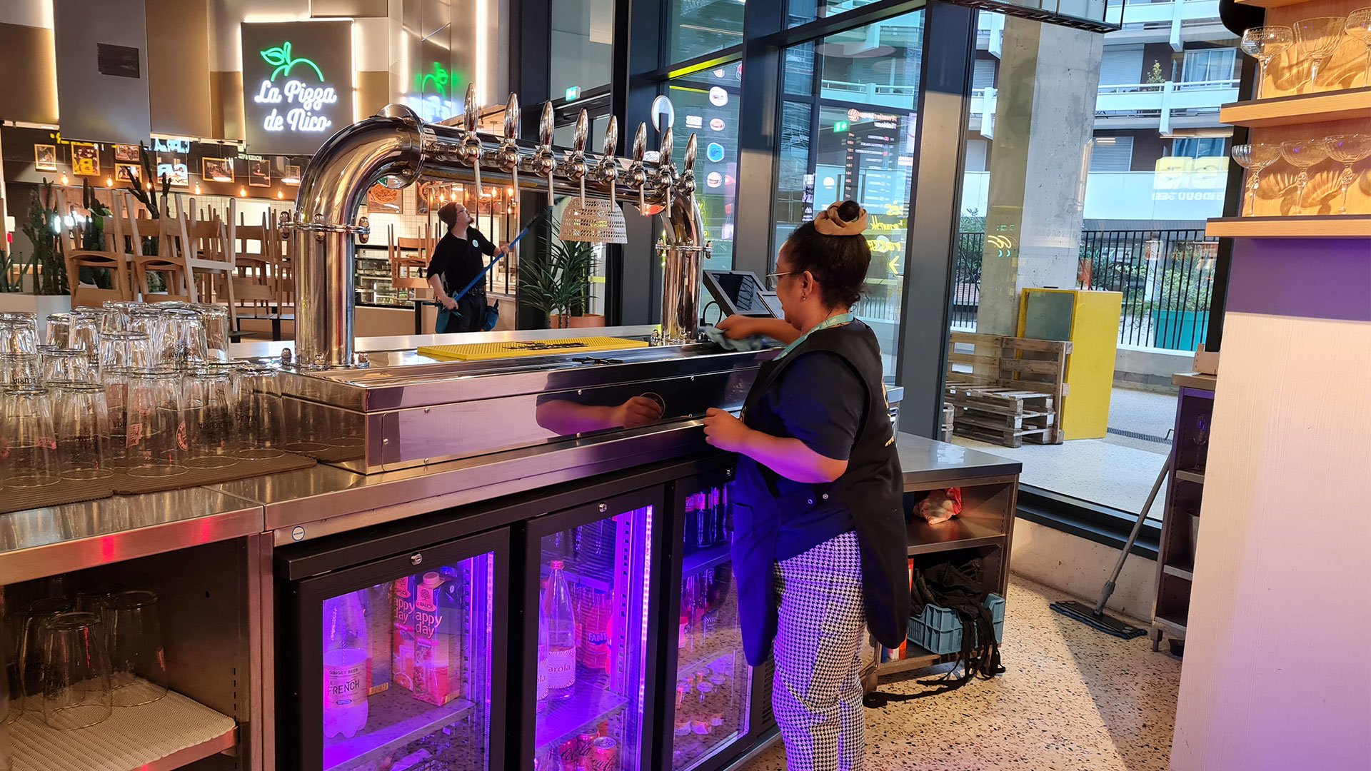 Nettoyage restaurant food court